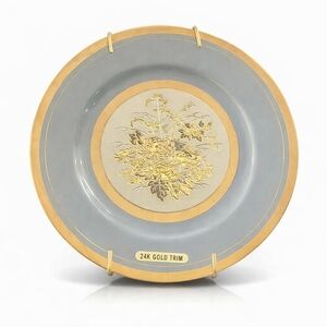 24K Gold Trim Decorative Plate with floral design